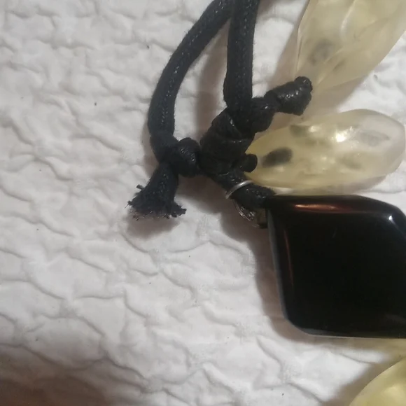 Chic Black And White Lucite Gerda Lyngaarrd Monies Necklace 18" - Picture 6 of 7